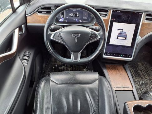 Used 2016 Tesla Model X 90D image 12