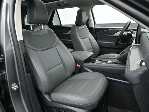 New 2026 Ford Explorer Active w/ Active Comfort Package image 35