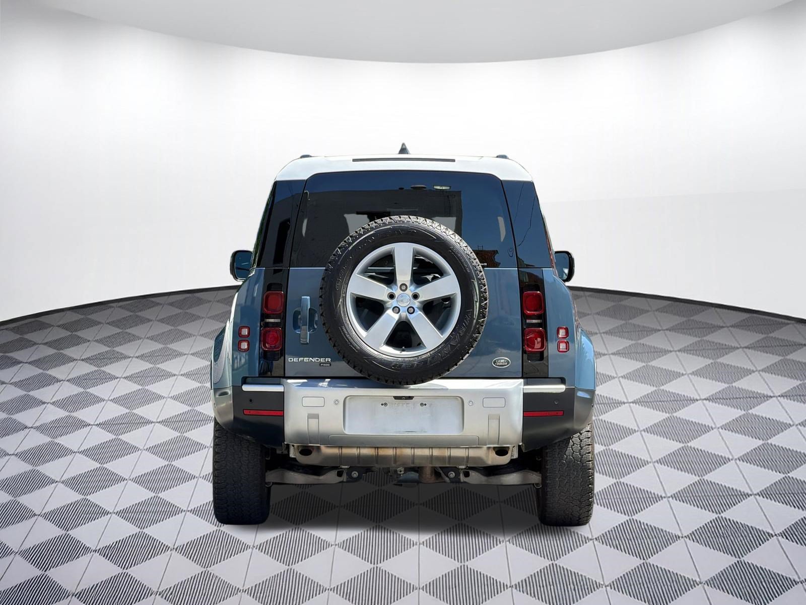 Used 2023 Land Rover Defender 110 SE AWD/4WD image 10