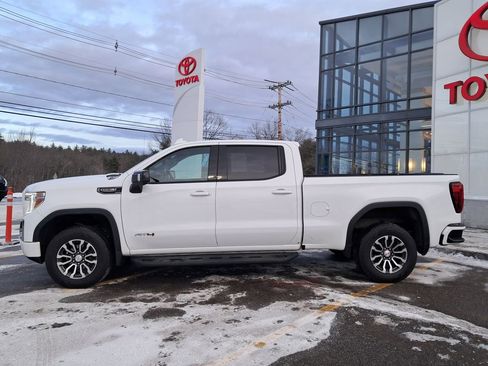 Used 2021 GMC Sierra 1500 AT4 w/ AT4 Preferred Package image 2