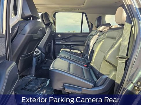 Used 2025 Lincoln Navigator L Reserve AWD/4WD image 15