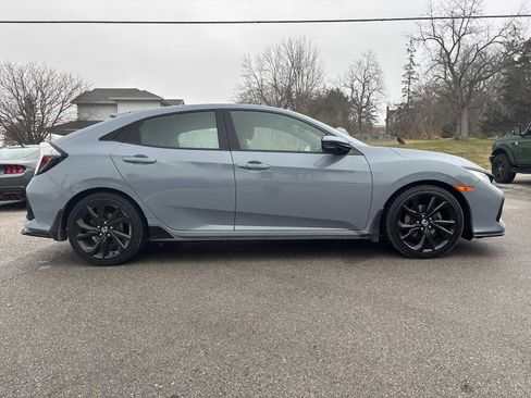 Used 2019 Honda Civic Sport Touring image 5