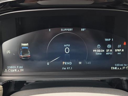 Used 2023 Lincoln Corsair FWD image 21
