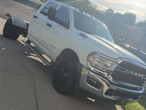 Used 2023 RAM 3500 Tradesman w/ Chrome Appearance Group AWD/4WD image 1