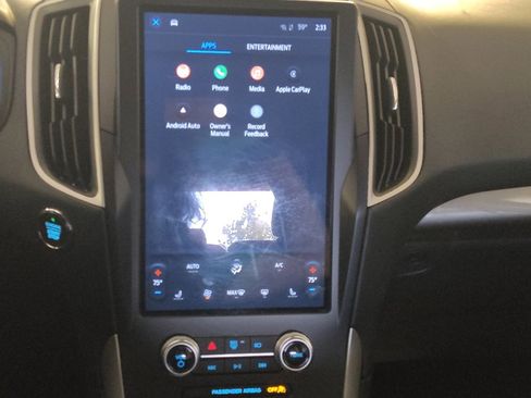 Used 2024 Ford Edge SEL image 25