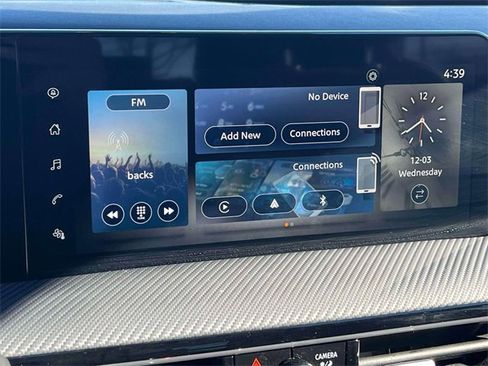 Used 2025 Nissan Kicks SR image 30