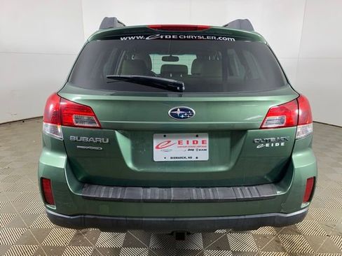 Used 2010 Subaru Outback 2.5i Premium image 8