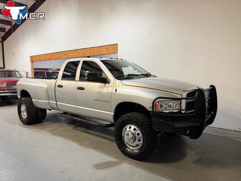 Used 2004 Dodge Ram 3500 Truck SLT w/ Trailer Tow Group AWD/4WD image 5
