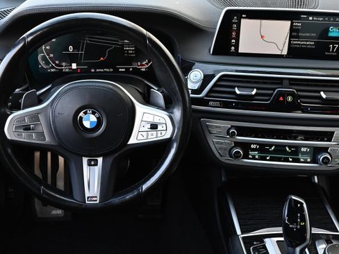 Certified 2022 BMW 740i 740i w/ M Sport Package image 13