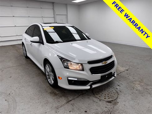 Used 2016 Chevrolet Cruze LTZ image 3