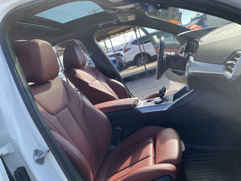 Used 2022 BMW 330i Sedan w/ Driving Assistance Package image 23