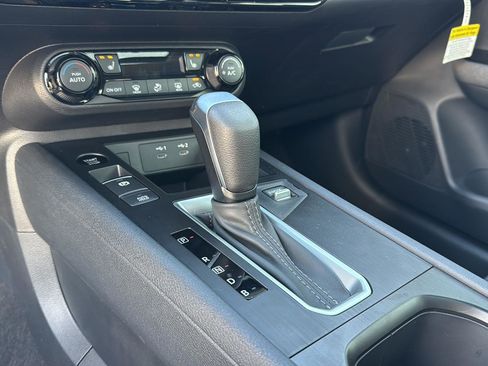 New 2026 Nissan Kicks SV w/ SV Premium Package image 24