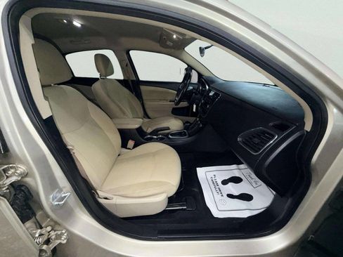 Used 2013 Chrysler 200 Touring image 25