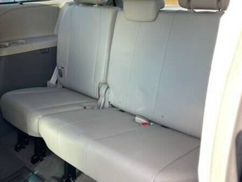 Used 2011 Toyota Sienna XLE FWD image 12