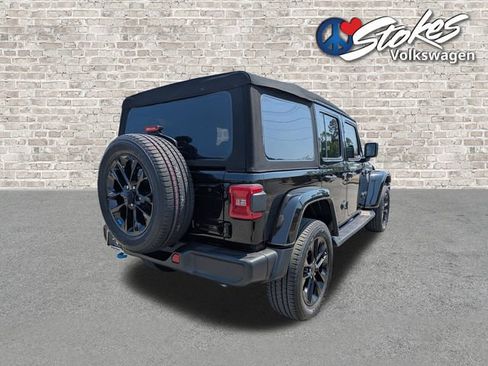 Used 2023 Jeep Wrangler Unlimited Sahara AWD/4WD image 4