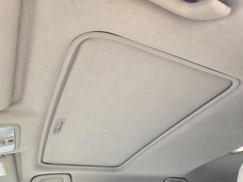 Used 2012 Toyota RAV4 Limited w/ Navigation Value Pkg image 21