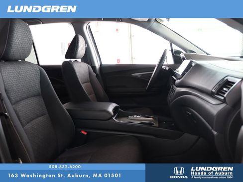 Used 2025 Honda Ridgeline Sport image 14