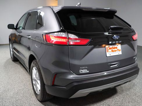 Used 2022 Ford Edge SEL AWD/4WD image 9