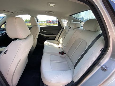 Used 2025 Hyundai Sonata SEL FWD image 33
