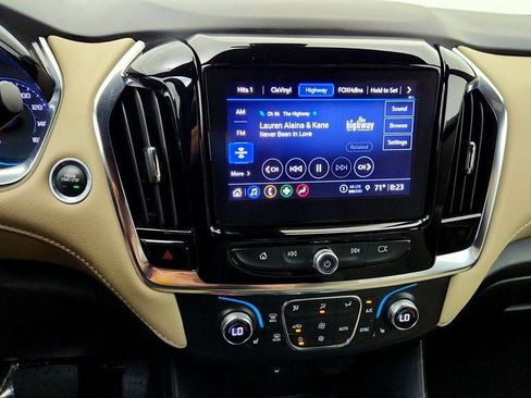 Used 2023 Chevrolet Traverse LT w/ LPO, Cargo Package AWD/4WD image 16