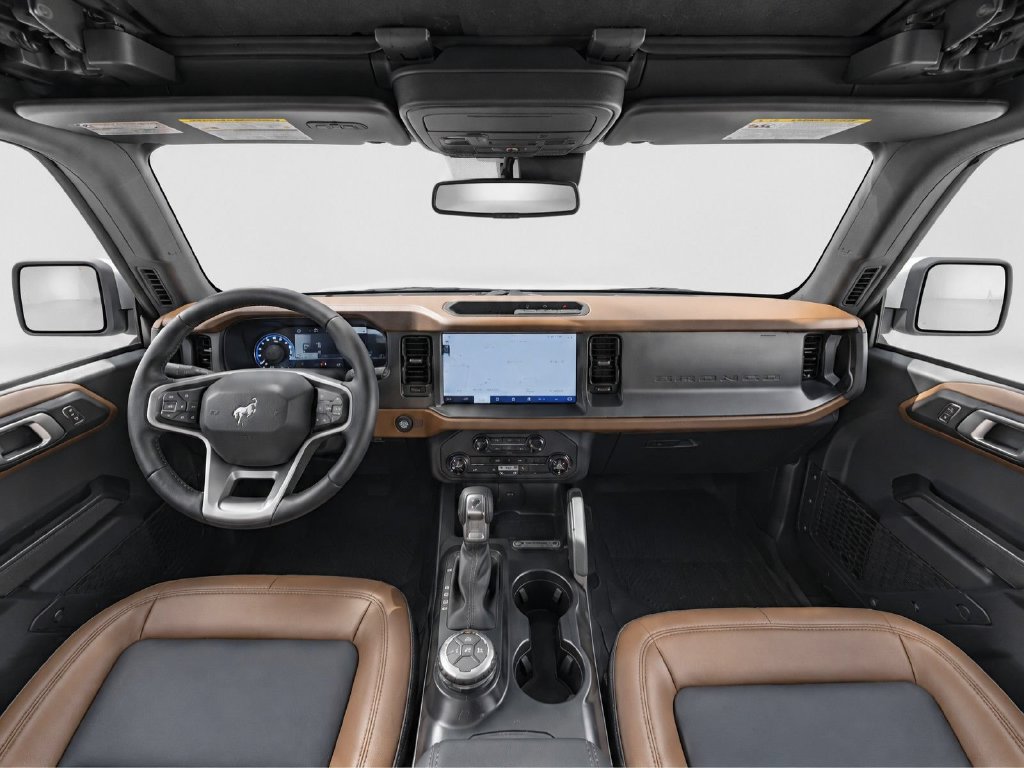 Used 2024 Ford Bronco Outer Banks AWD/4WD image 26