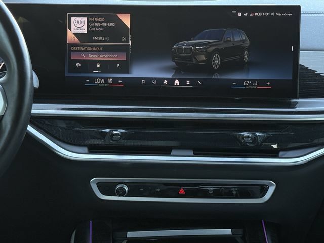 Used 2025 BMW X7 xDrive40i w/ M Sport Package AWD/4WD image 16