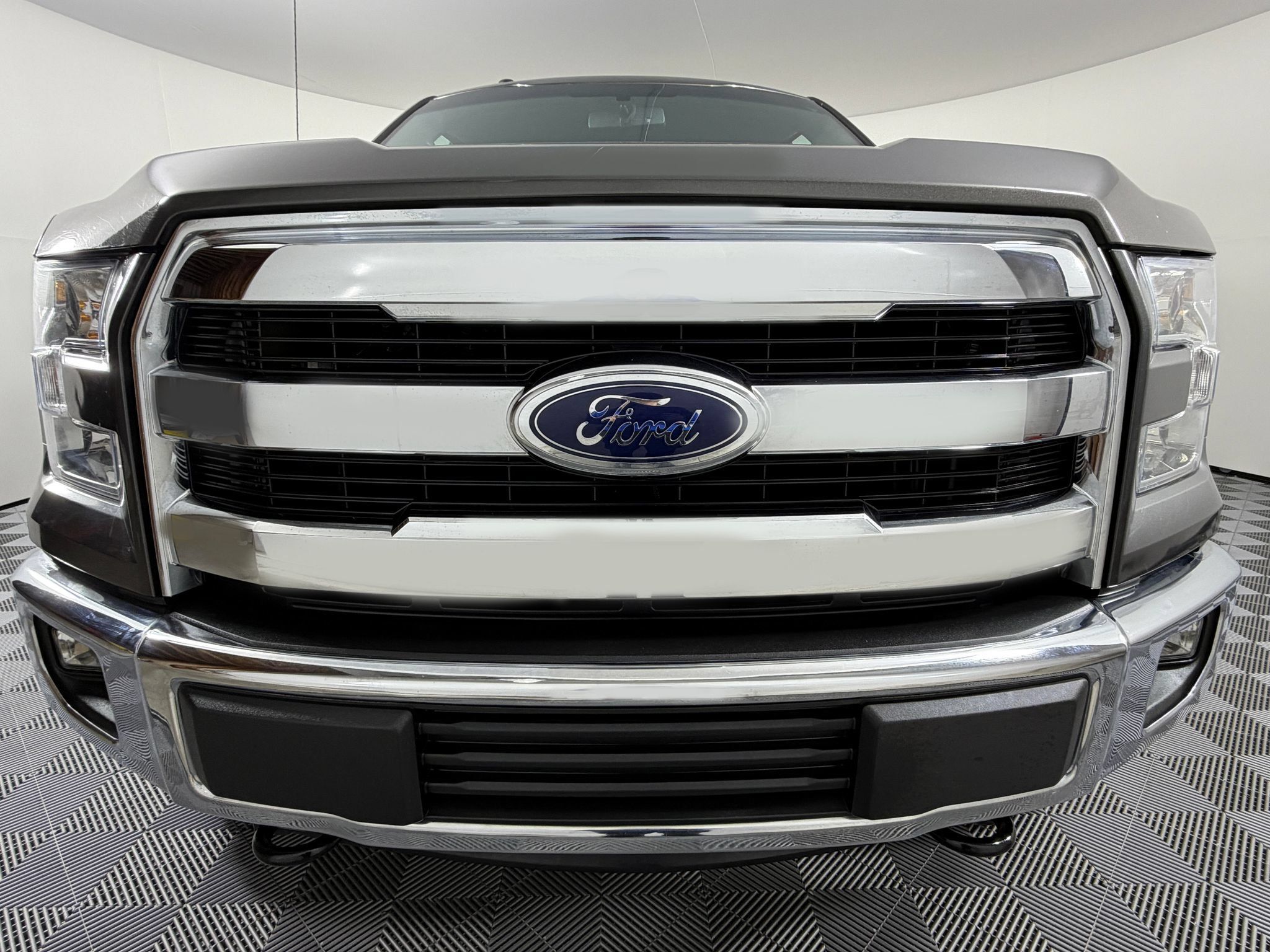 Used 2017 Ford F150 Lariat w/ Equipment Group 501A Mid AWD/4WD image 3