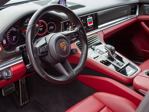 Used 2022 Porsche Panamera Turbo S image 11
