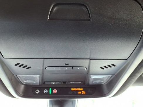 Certified 2020 Chevrolet Blazer RS w/ LPO, Floor Liner Package AWD/4WD image 27