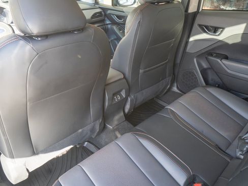 Certified 2025 Subaru Crosstrek 2.5i Limited w/ Popular Package #4A image 18