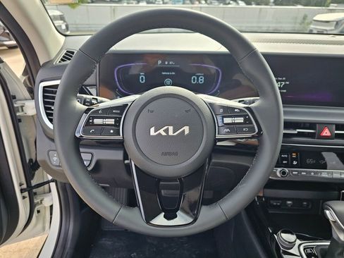 New 2026 Kia Seltos S image 10