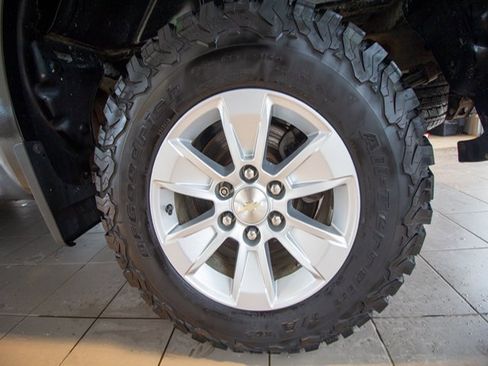 Used 2019 Chevrolet Silverado 1500 LT w/ All-Star Edition image 25