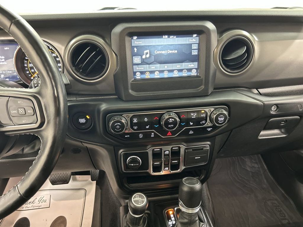Used 2023 Jeep Wrangler Unlimited Sport AWD/4WD image 18