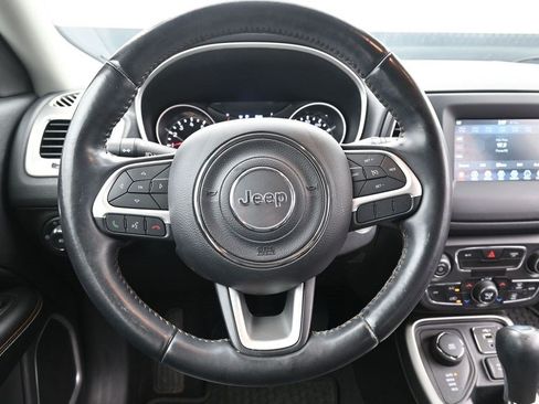 Used 2020 Jeep Compass Latitude w/ Cold Weather Group AWD/4WD image 18