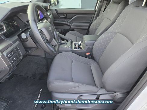 Used 2025 Toyota Tacoma SR5 image 9
