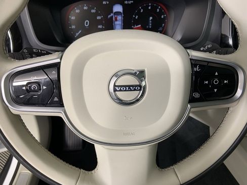 Used 2020 Volvo V60 T5 Cross Country image 31
