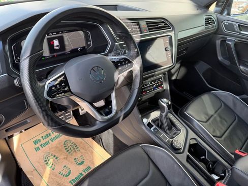 Used 2022 Volkswagen Tiguan SEL R-Line AWD/4WD image 12