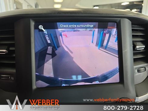 Used 2019 RAM 1500 Big Horn AWD/4WD image 18