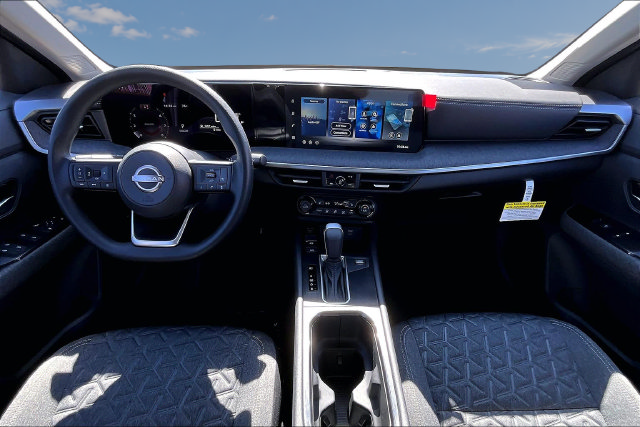 New 2027 Nissan Kicks SV w/ SV Premium Package AWD/4WD image 5