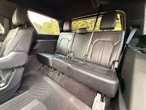 Used 2019 Ford Expedition Limited w/ Equipment Group 301A RWD image 16