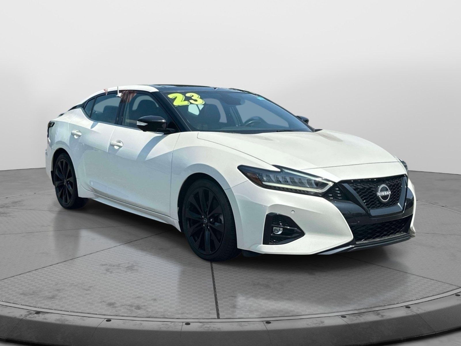 Used 2023 Nissan Maxima SR w/ Sport Mat Group FWD image 1
