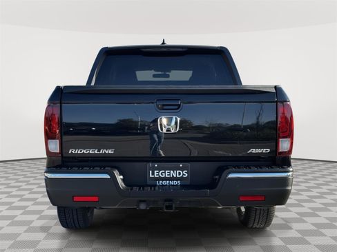 Used 2019 Honda Ridgeline Sport image 4