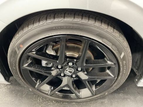 Certified 2025 Honda Civic Sport image 9
