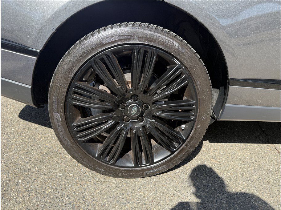 Used 2019 Land Rover Range Rover Supercharged AWD/4WD image 14