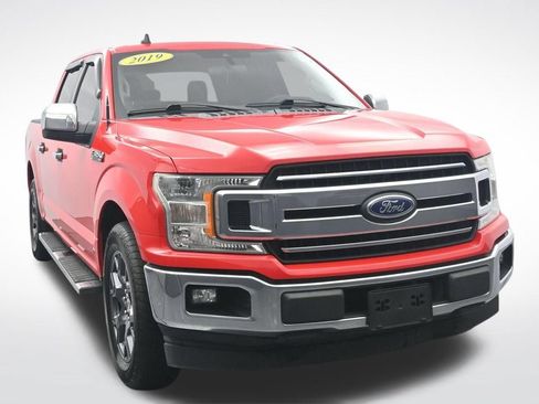 Used 2019 Ford F150 XLT RWD image 3