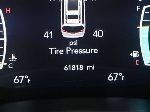 Used 2023 Chrysler Pacifica Limited FWD image 33