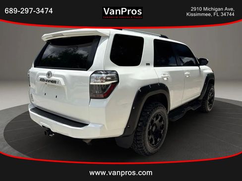 Used 2024 Toyota 4Runner SR5 image 5