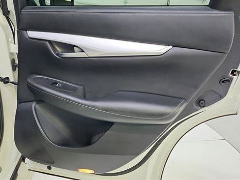 Used 2021 INFINITI QX50 Luxe w/ Appearance Package FWD image 28