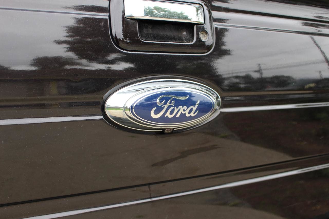 Used 2013 Ford F150 Lariat w/ Luxury Equipment Group AWD/4WD image 43
