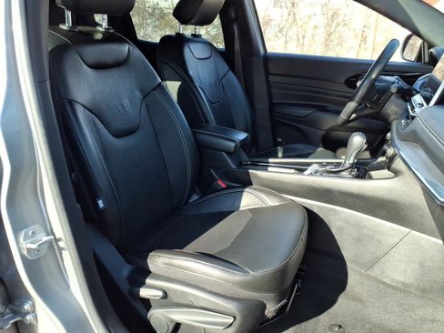 Used 2022 Jeep Compass High Altitude image 9